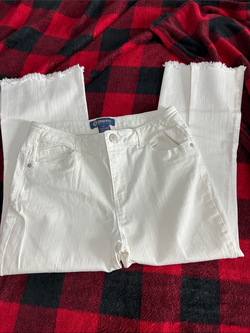 Democracy White Ankle Crop Jeans